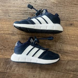 Adidas boy shoes size 7
